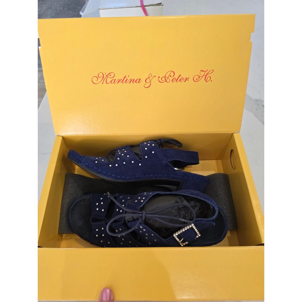 Martina and Peter H Blue Suede shoes size 37 us 6 with box - Picture 8 of 9